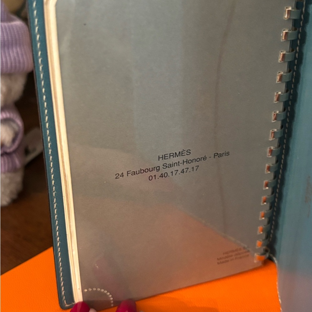 Hermes Agenda/Passport Holder/Notebook Cover blue like new with original insert - Picture 5 of 9